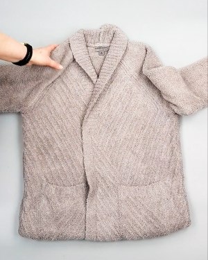 Фотография  785 - Кардиганы СТОК CAN 084#7 кг, ЛОТ №7673 оптом в Иркутске и Иркутской области