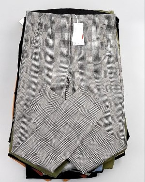 Купить Брюки женские лето C&A 025#10 кг, ЛОТ №7893 оптом в Иркутске и Иркутской области