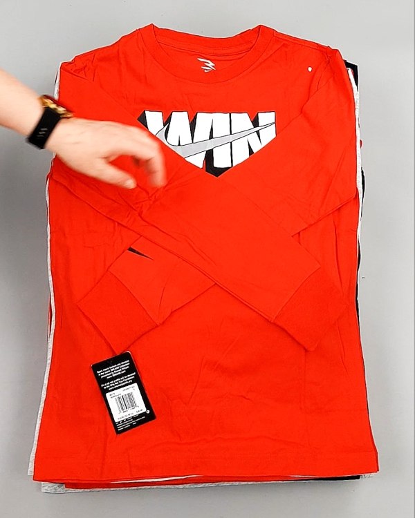 Фотография  209 - Тонковки детские NIKE CAN 084#5 кг, ЛОТ №7968 оптом в Иркутске и Иркутской области