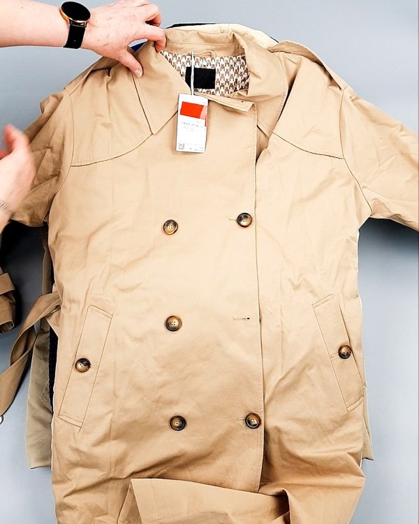 Фотография  127 - Ветровки м/ж C&A 025#10 кг, ЛОТ №7864 оптом в Иркутске и Иркутской области