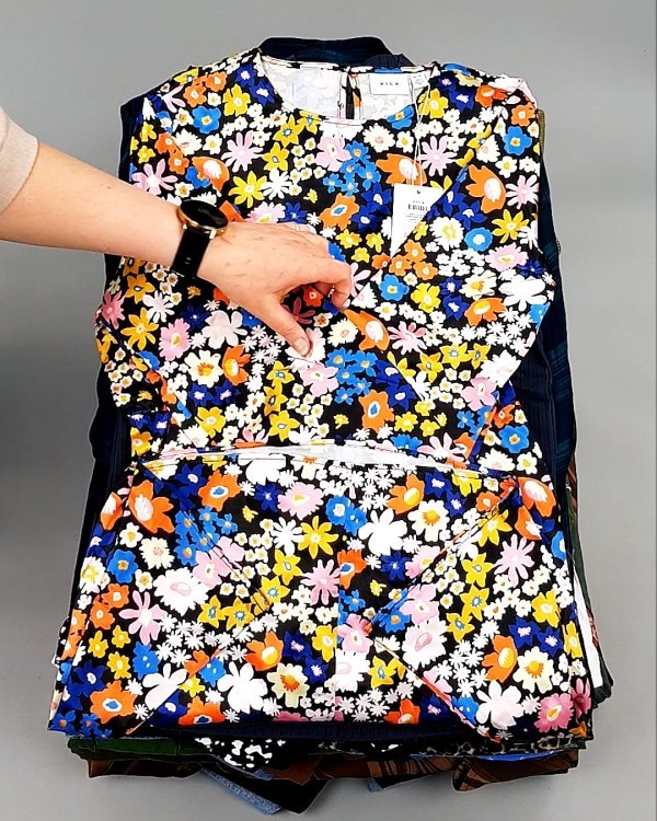 Фотография  976 - ДАНИЯ Summer mix 24#15 кг, ЛОТ №8044 оптом в Иркутске и Иркутской области