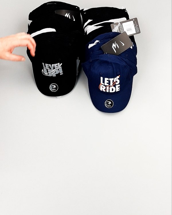 Фотография  953 - Кепки детские CAN 084#5 кг, ЛОТ №7965 оптом в Иркутске и Иркутской области