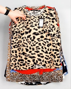 Фотография  681 - Блузки Bestseller 44#5 кг, ЛОТ №8026 оптом в Иркутске и Иркутской области