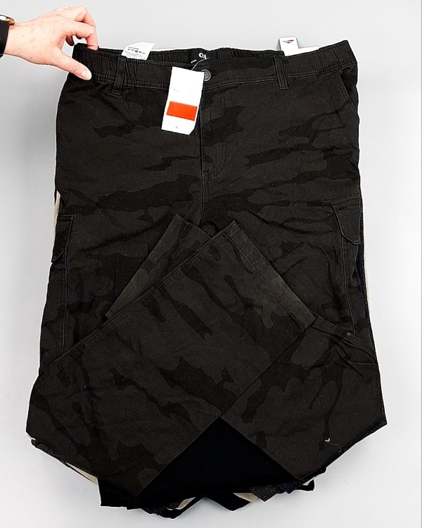 Фотография  809 - Брюки мужские зима C&A 025#10 кг, ЛОТ №7913 оптом в Иркутске и Иркутской области