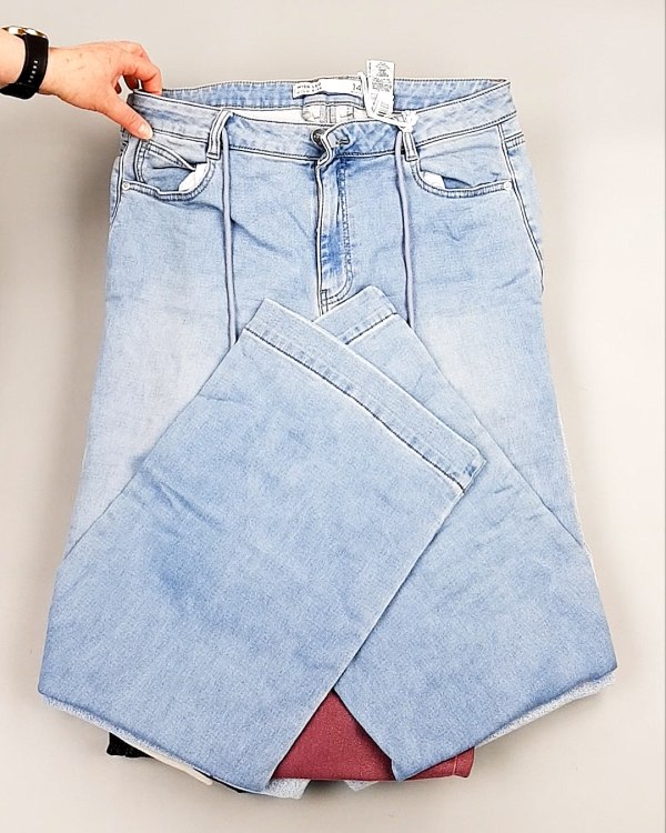 Фотография  260 - Джинсы NEXT Women#10 кг, ЛОТ №8034 оптом в Иркутске и Иркутской области