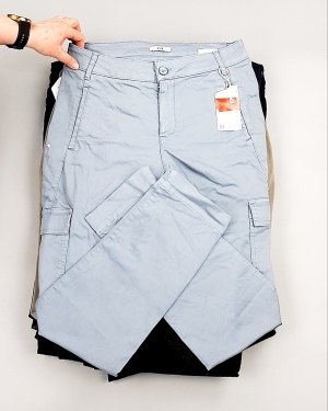 Фотография  345 - Брюки женские лето C&A 025#10 кг, ЛОТ №7895 оптом в Иркутске и Иркутской области