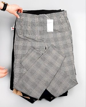 Фотография  539 - Брюки женские лето C&A 025#10 кг оптом в Иркутске и Иркутской области