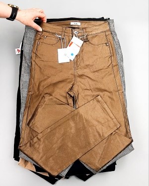 Фотография  708 - Брюки женские лето C&A 025#10 кг, ЛОТ №7892 оптом в Иркутске и Иркутской области