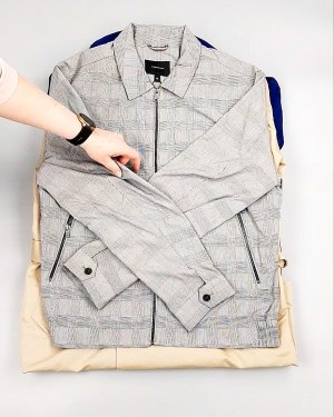 Фотография  719 - Ветровки м/ж C&A 025#10 кг, ЛОТ №7864 оптом в Иркутске и Иркутской области