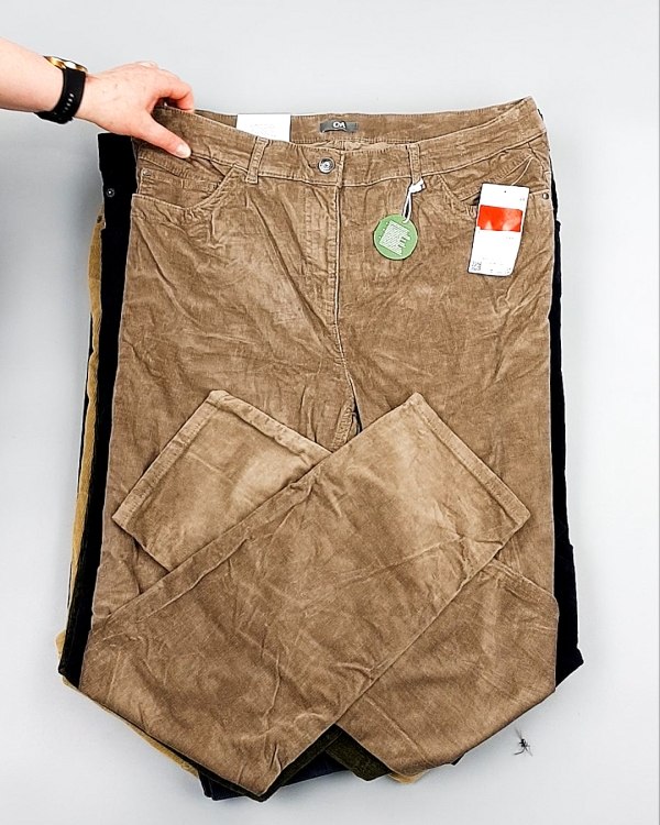 Фотография  895 - Брюки вельветовые м/ж C&A 025#10 кг, ЛОТ №7902 оптом в Иркутске и Иркутской области