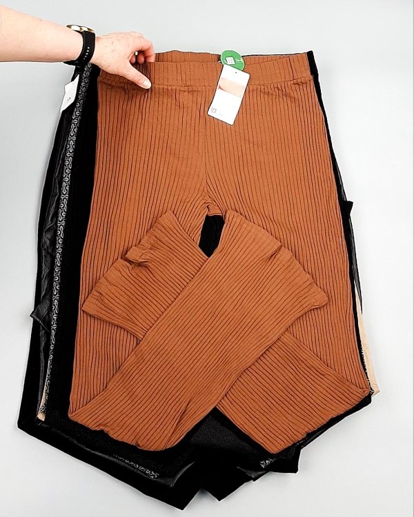 Фотография  148 - Брюки женские лето C&A 025#10 кг, ЛОТ №7894 оптом в Иркутске и Иркутской области