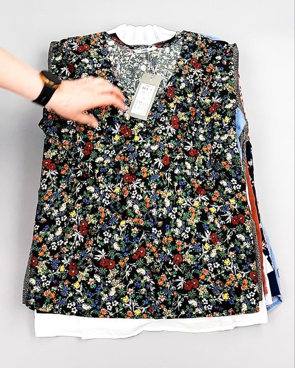 Фотография  557 - Блузки Bestseller 44#5 кг, ЛОТ №8026 оптом в Иркутске и Иркутской области