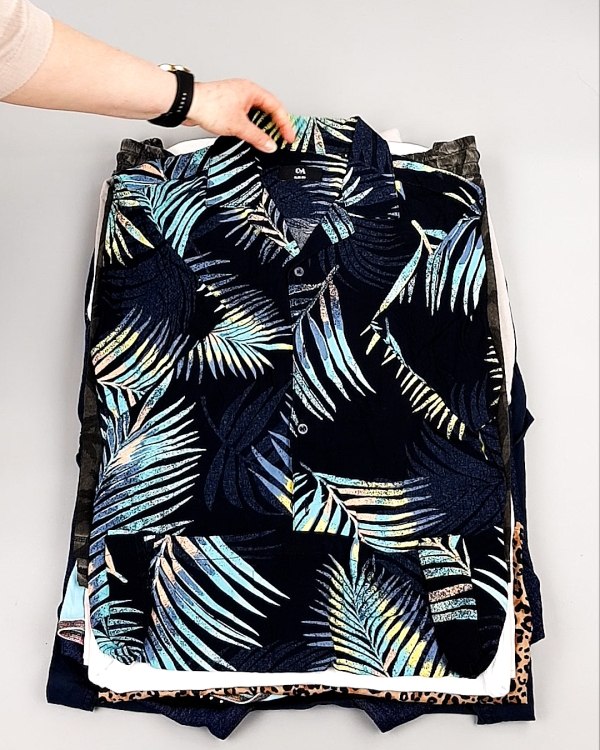 Фотография  634 - C&A Summer mix 022024#15 кг, ЛОТ №7919 оптом в Иркутске и Иркутской области