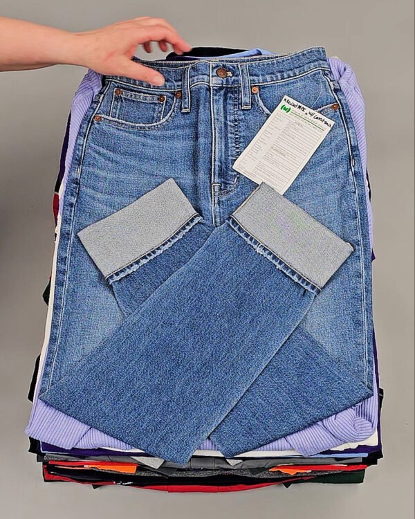 Фотография  926 - CANADA mix 084#50 кг, ЛОТ №8336 оптом в Иркутске и Иркутской области