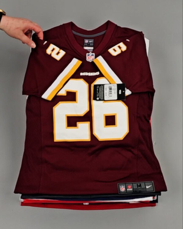 Фотография  422 - KIDS NIKE CAN 084#5 кг, ЛОТ №8504 оптом в Иркутске и Иркутской области