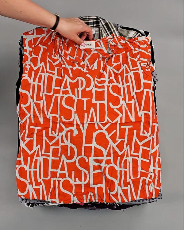 Фотография  738 - Блузки S#10 кг, ЛОТ № ВК0104 оптом в Иркутске и Иркутской области