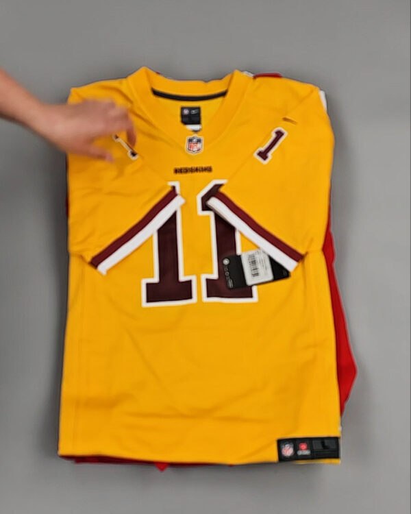 Фотография  711 - KIDS NIKE CAN 084#5 кг, ЛОТ №8476 оптом в Иркутске и Иркутской области