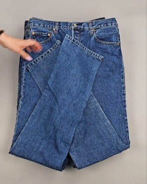 Фотография  499 - Джинсы LEVIS муж #6,2 кг, ЛОТ №8758 оптом в Иркутске и Иркутской области