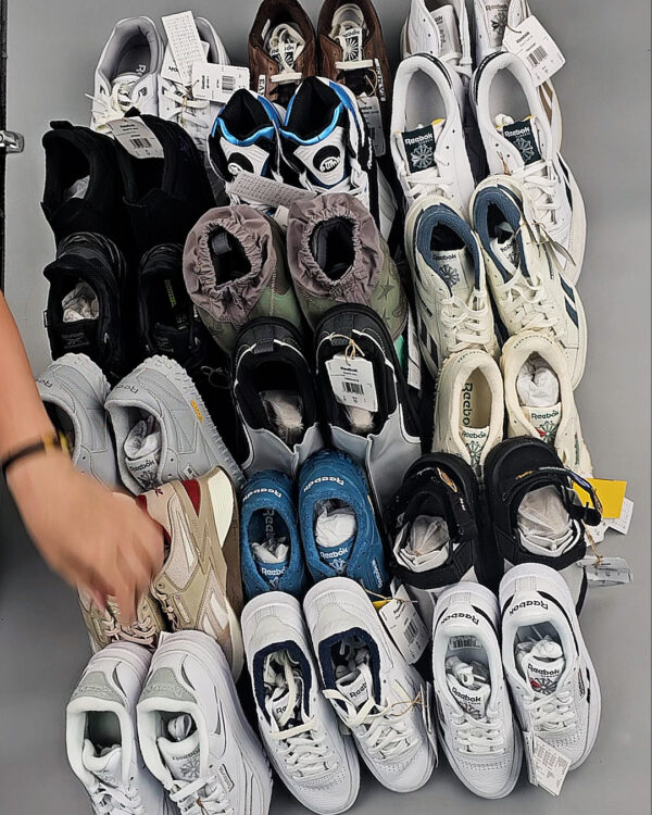 Фотография  917 - Кроссовки Reebok#23 шт, ЛОТ №8896 оптом в Иркутске и Иркутской области