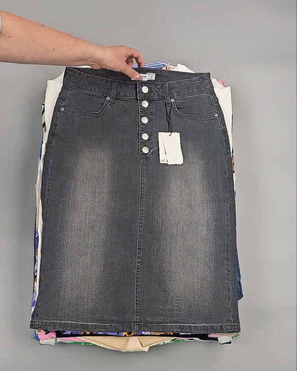 Фотография  605 - B.YOUNG Summer mix 045#17 кг оптом в Иркутске и Иркутской области