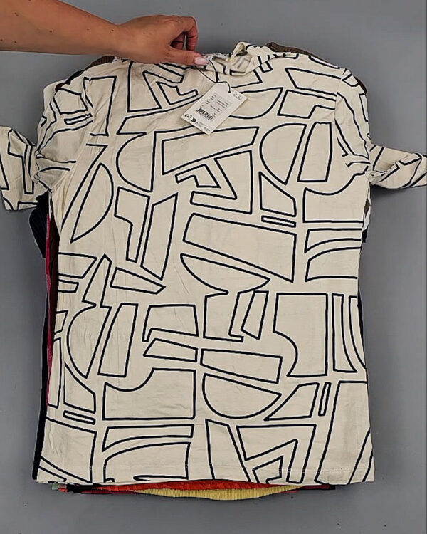 Фотография  424 - Футболки DK COMPANY 045 B#5,5 кг, ЛОТ №9086 оптом в Иркутске и Иркутской области