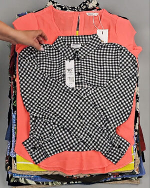 Фотография  929 - Блузки+Джемпера Bestseller Summer 045 B#8,5 кг, ЛОТ №9041 оптом в Иркутске и Иркутской области