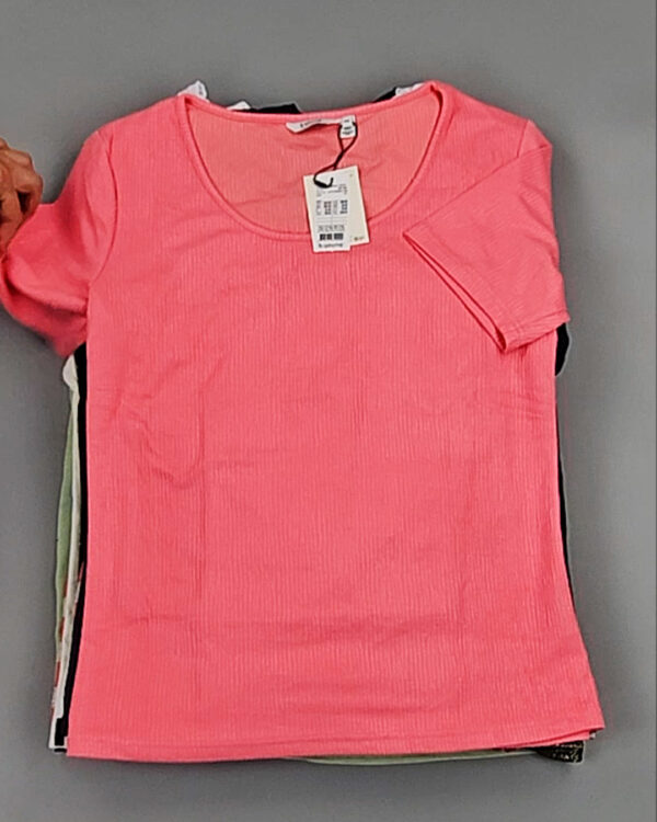 Фотография  812 - Футболки DK COMPANY 045 B#5,6 кг, ЛОТ №9088 оптом в Иркутске и Иркутской области