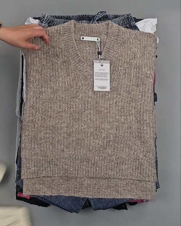 Фотография  703 - CO COUTURE mix 075#25 шт, ЛОТ №9008 оптом в Иркутске и Иркутской области