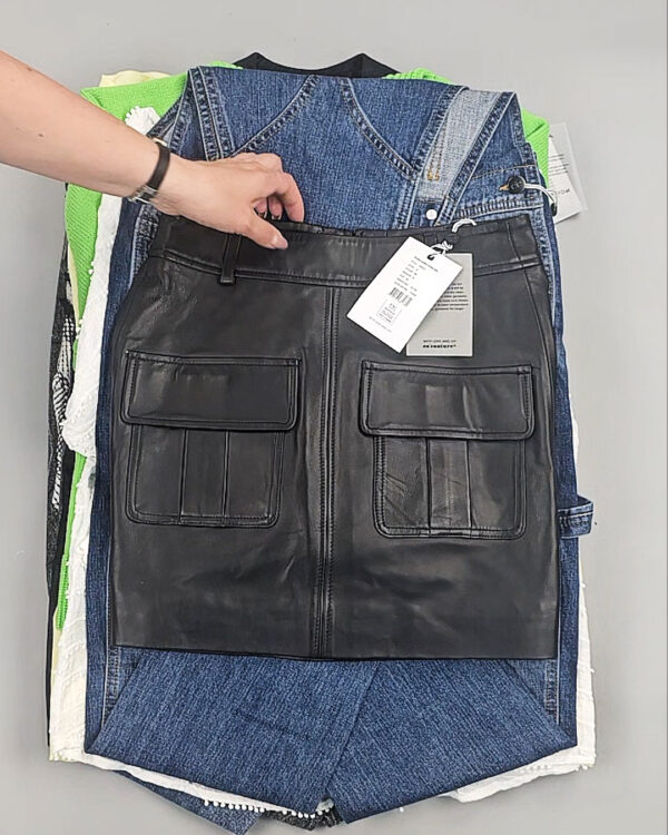 Фотография  831 - CO COUTURE mix 075#25 шт, ЛОТ №9010 оптом в Иркутске и Иркутской области