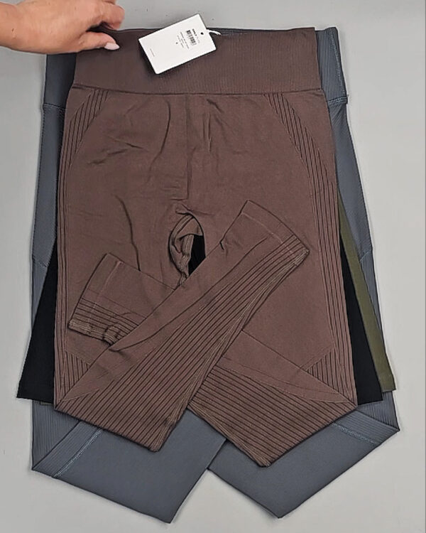 Фотография  983 - Спорт Bestseller 045 B#4 кг, ЛОТ №9038 оптом в Иркутске и Иркутской области