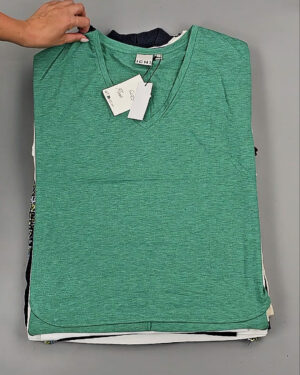 Фотография  699 - Футболки DK COMPANY 045 B#5,5 кг, ЛОТ №9085 оптом в Иркутске и Иркутской области