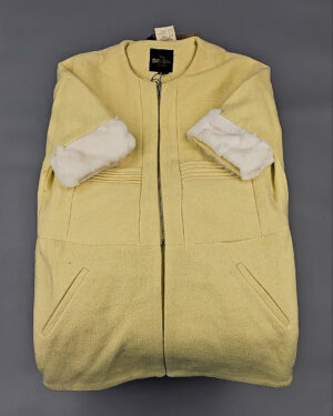 Купить Верхняя одежда Корея 085#15 кг, ЛОТ № СТ-9249 оптом в Иркутске и Иркутской области