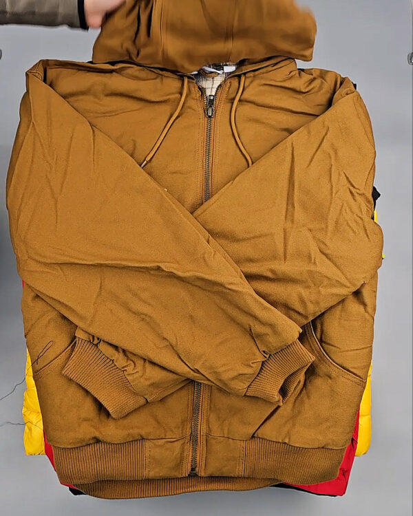 Фотография  333 - Верхняя одежда мужская CAN 104#15 кг оптом в Иркутске и Иркутской области