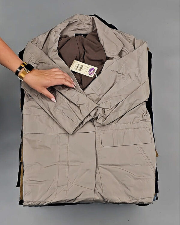 Фотография  926 - Верхняя одежда Корея 085#15 кг, ЛОТ № СТ-9246 оптом в Иркутске и Иркутской области