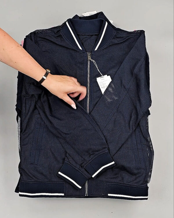 Фотография  197 - Толстовки Корея 085#7,4 кг, ЛОТ СТ-9235 оптом в Иркутске и Иркутской области