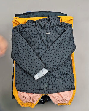 Фотография  692 - Верхняя одежда TCM kids зима 104#5 кг, ЛОТ СТ-9334 оптом в Иркутске и Иркутской области