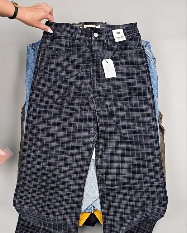 Фотография  913 - Levis mix SW 03#10 кг, ЛОТ СТ-9169 оптом в Иркутске и Иркутской области