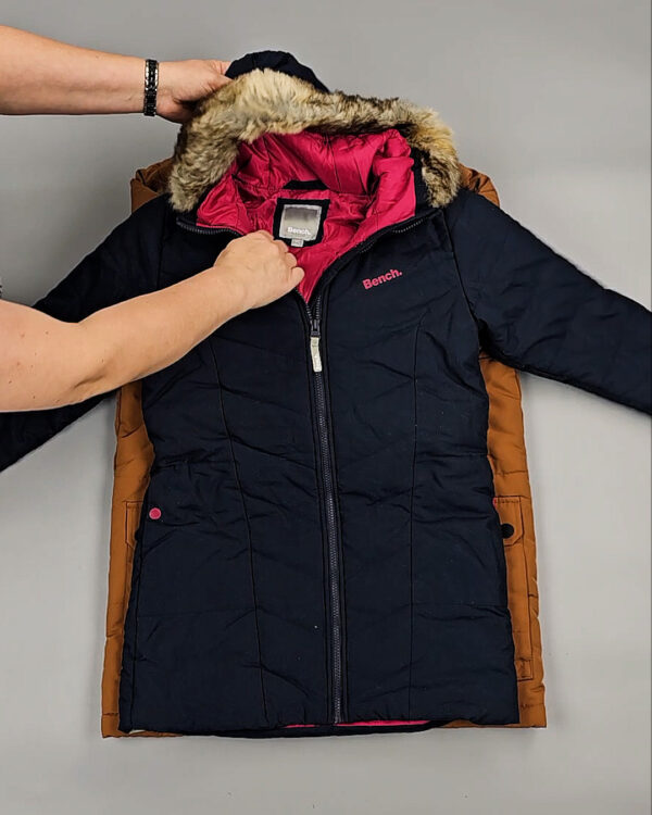 Фотография  915 - Верхняя одежда СТОК дети 065#10 кг, ЛОТ СТ-9342 оптом в Иркутске и Иркутской области