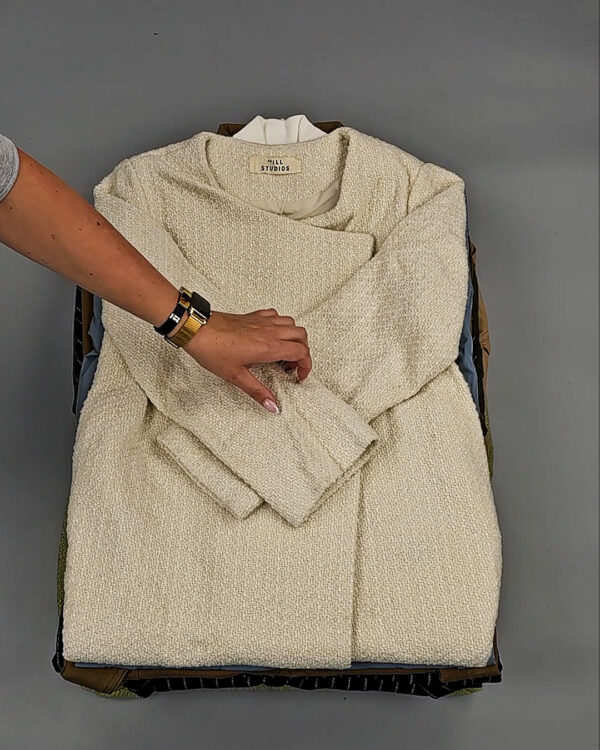 Фотография  197 - Верхняя одежда Корея 085#15 кг оптом в Иркутске и Иркутской области