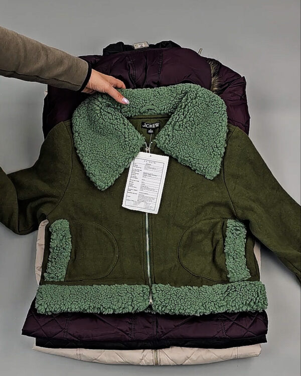 Фотография  484 - Верхняя одежда женская CAN 104#15 кг, ЛОТ СТ-9350 оптом в Иркутске и Иркутской области