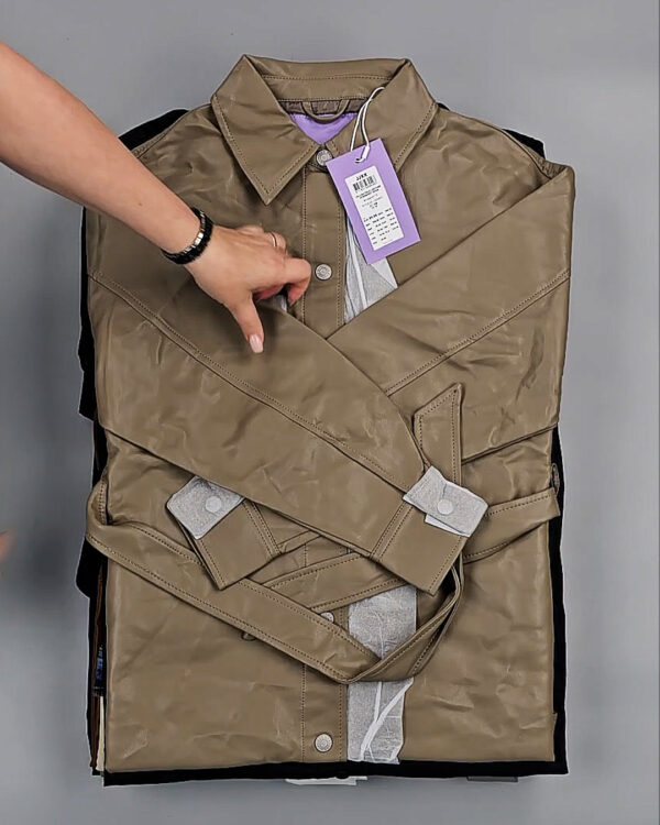 Фотография  400 - Ветровки Bestseller+DK 035#10 кг, ЛОТ СТ-9399 оптом в Иркутске и Иркутской области