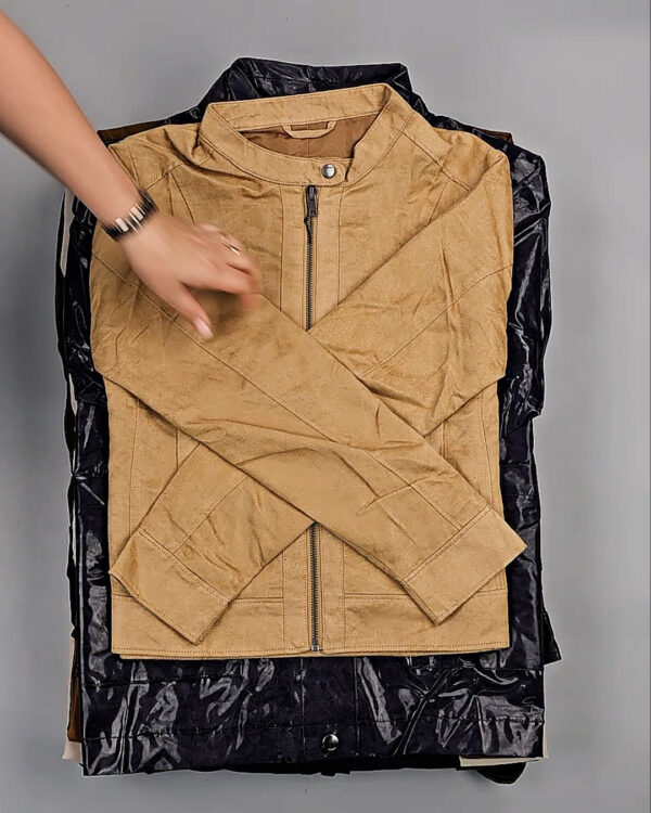 Фотография  647 - Ветровки Bestseller+DK 035#10 кг, ЛОТ СТ-9396 оптом в Иркутске и Иркутской области