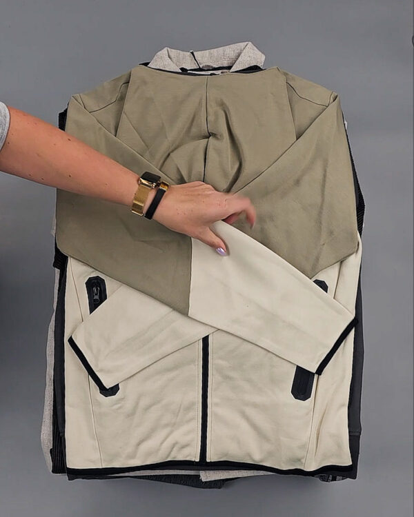 Фотография  706 - JACK JONES Men Winter mix 075#20 кг, ЛОТ № СТ-9446 оптом в Иркутске и Иркутской области