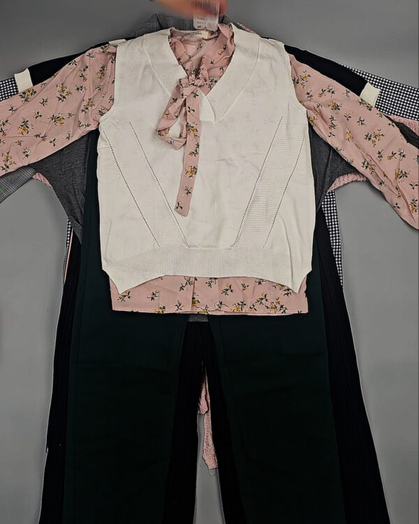 Фотография  587 - Комплекты жен Корея 085#5 кг, ЛОТ СТ-9574 оптом в Иркутске и Иркутской области