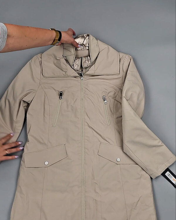 Фотография  891 - Ветровки женские CAN 104#12,4 кг, ЛОТ СТ-9403 оптом в Иркутске и Иркутской области