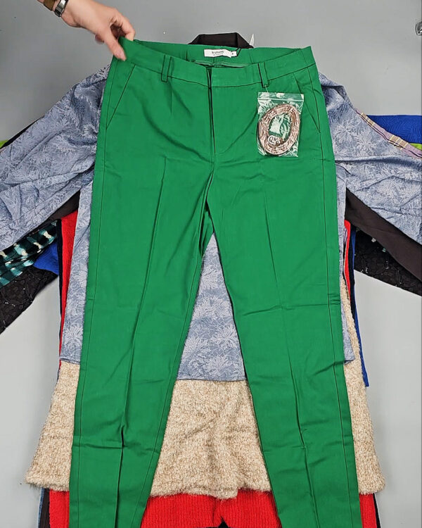 Фотография  320 - B.YOUNG Winter mix 104#15 кг, ЛОТ СТ-9595 оптом в Иркутске и Иркутской области