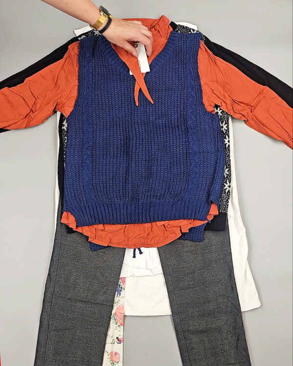 Фотография  568 - Комплекты жен Корея 085#5 кг, ЛОТ СТ-9573 оптом в Иркутске и Иркутской области