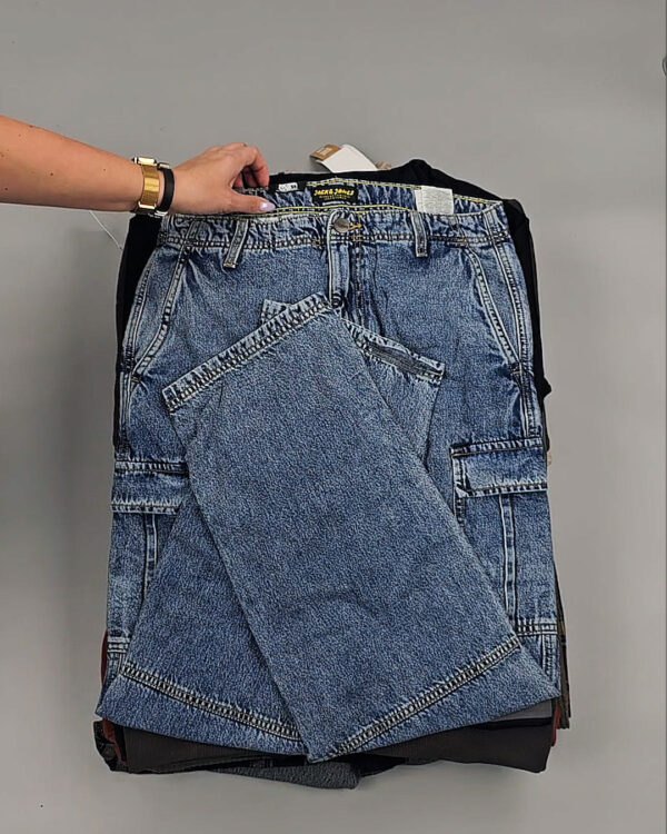 Фотография  269 - JACK JONES Men Winter mix 075#20 кг, ЛОТ № СТ-9446 оптом в Иркутске и Иркутской области