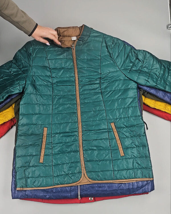 Фотография  342 - Куртки#25 кг, ЛОТ № СХ-0170 оптом в Иркутске и Иркутской области