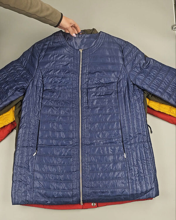 Фотография  955 - Куртки#25 кг, ЛОТ № СХ-0170 оптом в Иркутске и Иркутской области